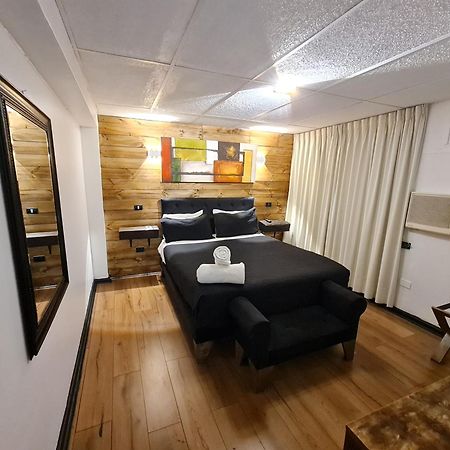 Tremo Santa Maria 281 Hotel Santiago Exterior photo